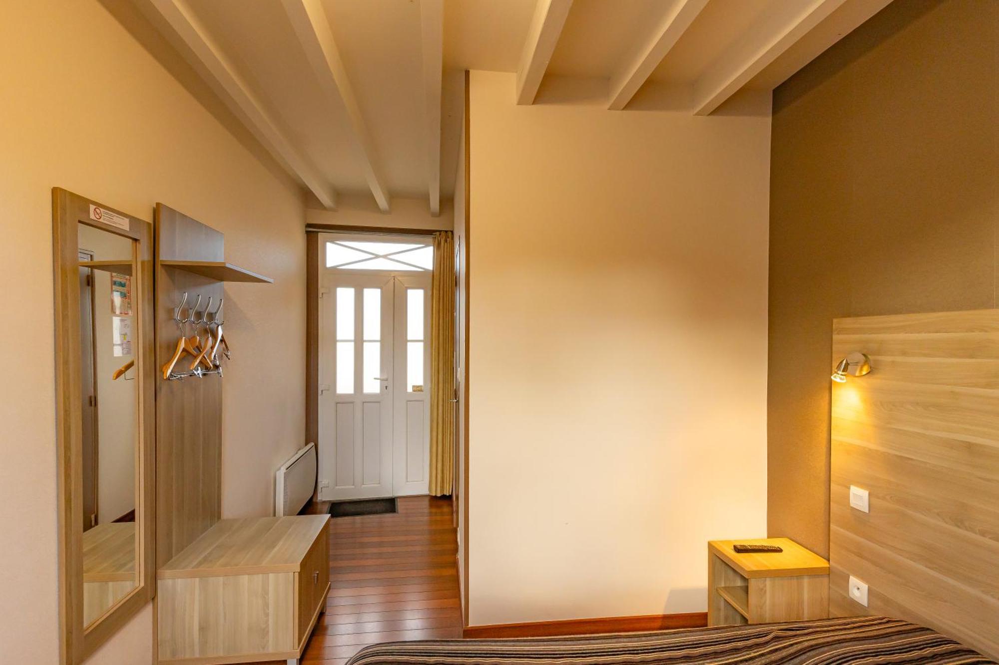 Auberge Le John Steele Сент-Мер-Эглиз Экстерьер фото