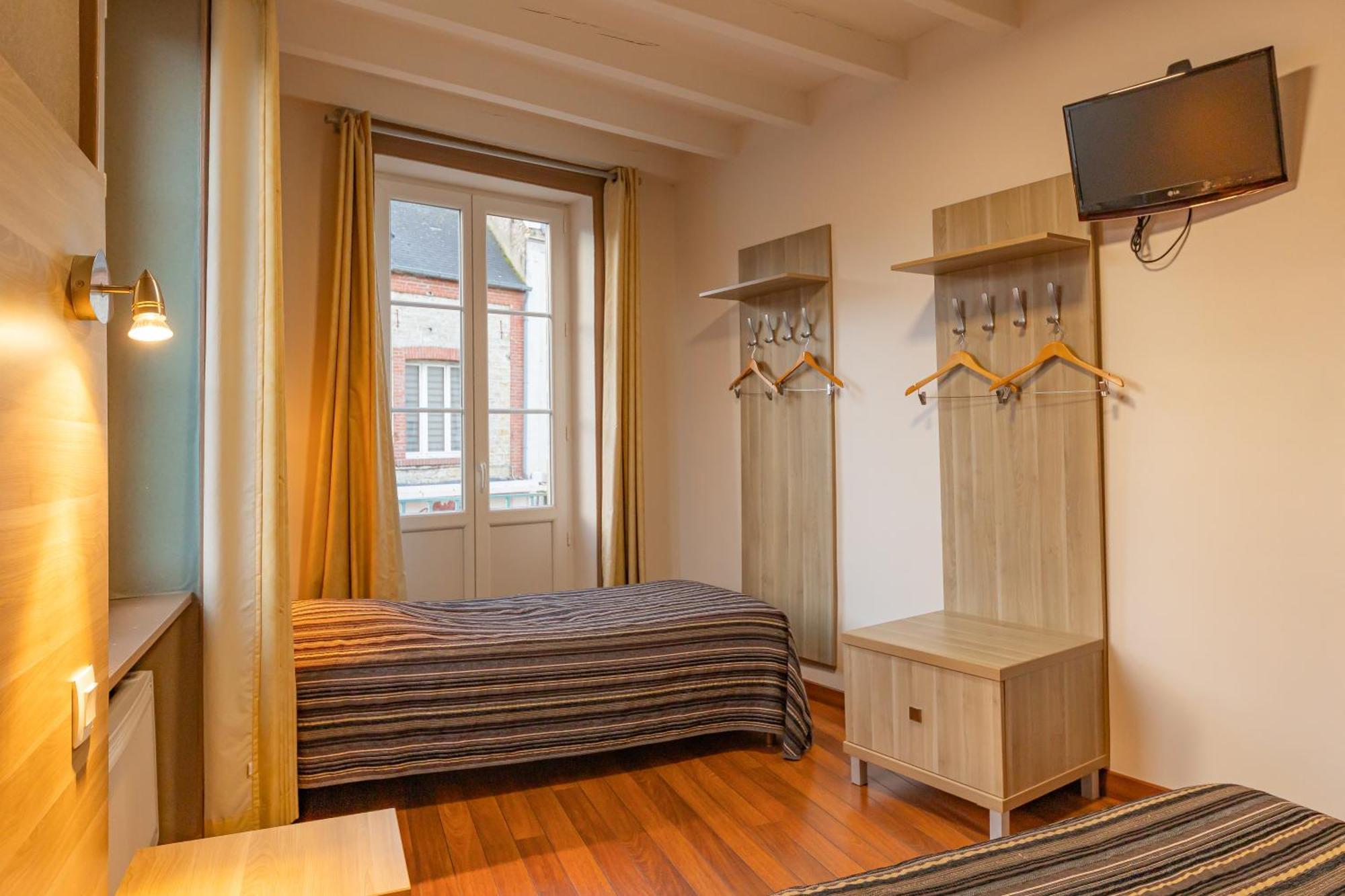 Auberge Le John Steele Сент-Мер-Эглиз Экстерьер фото